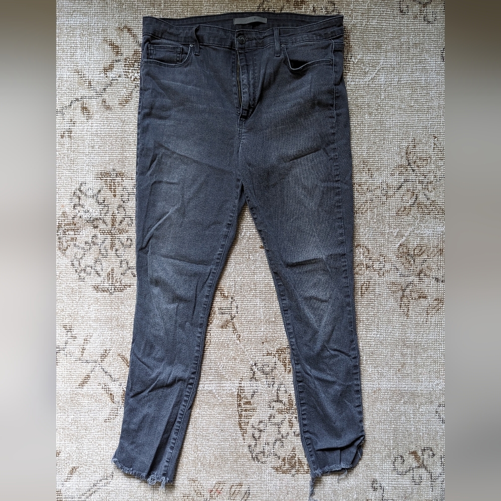 Joe's Jeans grey in size 32
